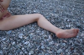 Порно видео дрочит мужику в презервативе