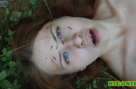 Порно молодая красивая девушка мастурбирует