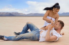 Порно большая пухлая жопа пизда