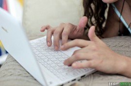 Порно изнасил япон мама сын мама спит