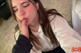 Порно русская с большими сиськами испытывает оргазм