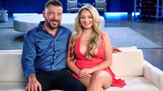 Милфа блондиночка на хуе